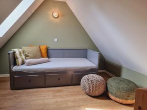 Posezení v ubytování Ferienwohnung Rehblick Spreewaldferien-Burg