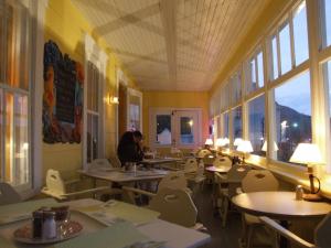 Restaurant o un lloc per menjar a Auberge du Café chez Sam 27 fotos més