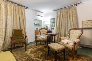 Posedenie v ubytovaní Le Giuggiole 5 posti letto in una casa ricca d'atmosfera