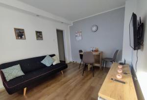 Khu vực ghế ngồi tại Apatin apartman
