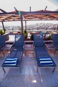 Балкон или терраса в Petra Moon Luxury Hotel