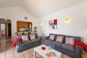 Posedenie v ubytovaní Villa Luisa by Villa Plus