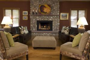Ruang duduk di The Bradley Boulder Inn