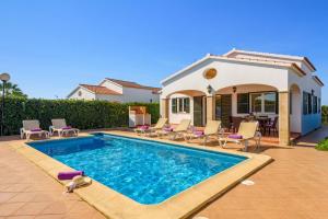 Bazén v ubytovaní Villa Maui by Villa Plus alebo v jeho blízkosti