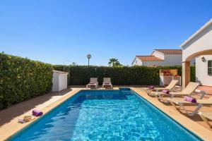 Bazén v ubytovaní Villa Maui by Villa Plus alebo v jeho blízkosti