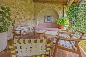 Posedenie v ubytovaní Villa Arbora in Kavran (Haus für 10 Personen)