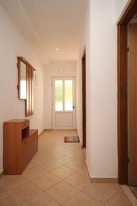 Fotografie z fotogalerie ubytování Apartments by the sea Preko, Ugljan - 8384 v destinaci Preko