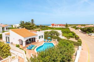 Bazén v ubytování Villa Samana by Villa Plus nebo v jeho okolí