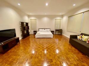 Gallery image of Cheerful & Beautiful 5 Bedroom Home with Pool in Davao City