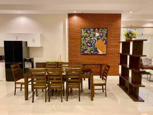 Gallery image of Cheerful & Beautiful 5 Bedroom Home with Pool in Davao City