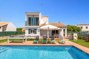 The swimming pool at or close to Villa Vientosol by Villa Plus
