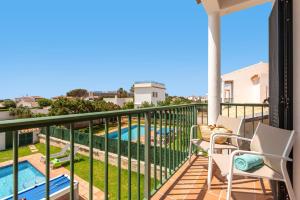 The swimming pool at or close to Villa Vientosol by Villa Plus