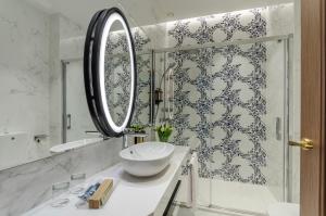 Salle de bains dans l'établissement Eurostars Lisboa Baixa