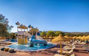 Bazén v ubytování Valamar Amicor Resort nebo v jeho okolí