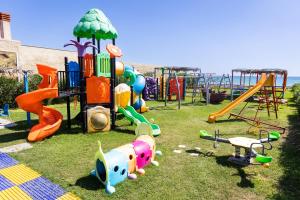 Ο χώρος παιχνιδιού για παιδιά στο Triscinamare Hotel Residence