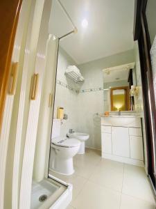 Koupelna v ubytování Hostal L'Anfora