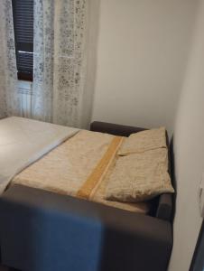 Postel nebo postele na pokoji v ubytování benny house