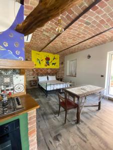 Kuchyňa alebo kuchynka v ubytovaní La terrazza sul Monferrato