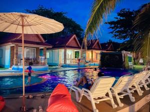 Fotografie z fotogalerie ubytování Lanta Paradise Beach Resort v destinaci Ko Lanta