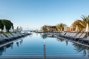 Piscina di Barceló Tenerife o nelle vicinanze