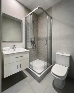 A bathroom at Stay U-nique Apartments Sants