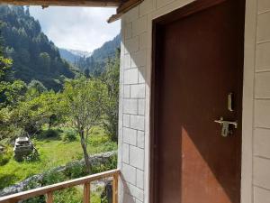 Splošen pogled na gorovje oz. razgled na gore, ki ga ponuja hostel