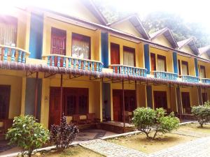 Budova, kde se penzion nachází + 41 fotografií