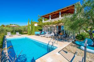 Fotografie z fotogalerie ubytování Beautiful stone house in Porec v destinaci Kukci