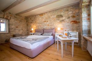 Fotografie z fotogalerie ubytování Beautiful stone house in Porec v destinaci Kukci