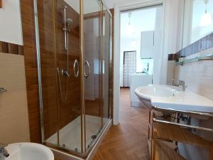 Kúpeľňa v ubytovaní Good Vibes Apartment + 17 fotografií