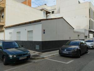 Zdjęcie z galerii obiektu Casa cerca de la playa con patio y garaje privado w mieście Puerto de Sagunto