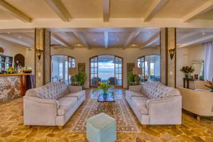 Posedenie v ubytovaní El Castillo Luxury Boutique Hotel-
