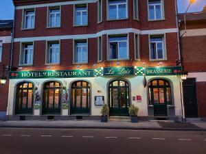 Gallery image of Hotel De La Paix in Albert