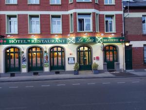 Gallery image of Hotel De La Paix in Albert