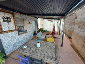 Patio alebo iná vonkajšia časť ubytovania La terrasseta