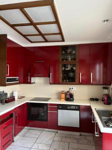 Kuchyň nebo kuchyňský kout v ubytování Home House Rethymno