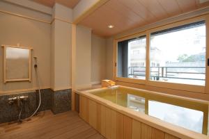 Fotografie z fotogalerie ubytování こんぴら温泉 貸切湯の宿 ことね v destinaci Kotohira