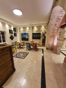 Restaurace v ubytování Reeja art gallery