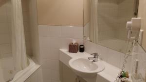 Bagno di Cedar Grove Motor Lodge
