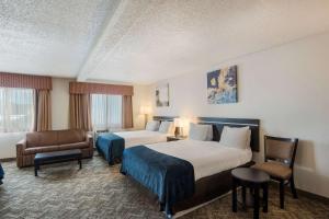 Postel nebo postele na pokoji v ubytování Best Western Mount Pleasant Inn + 25 fotografií