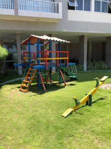 Aire de jeux pour enfants de l'établissement Apartamento beira mar no Cabo Branco