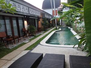 Bazén v ubytování Villa HOMEY Lombok nebo v jeho okolí