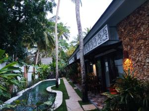 Zahrada ubytování Villa HOMEY Lombok