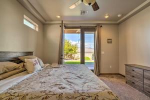 Postel nebo postele na pokoji v ubytování Mountain-View Las Cruces Getaway with Gas Grill