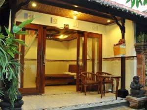 Posezení v ubytování Dewi Antara Homestay