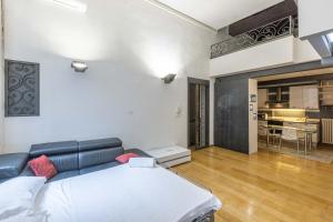 Postel nebo postele na pokoji v ubytování De'Carbonesi, Bologna by Short Holidays