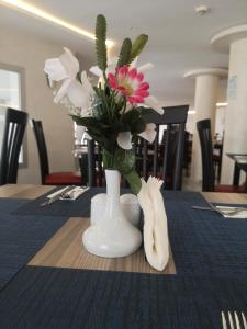Gallery image of Annakhil Hotel in Rabat