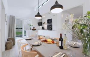 Φαγητό σε αυτή η παραθεριστική κατοικία ή κάπου εκεί κοντά