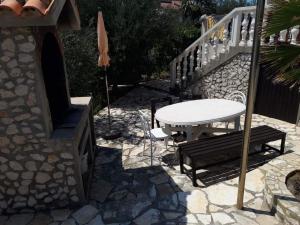 Balkon lub taras w obiekcie Apartment in Novalja with sea view, terrace, WiFi 3572-2