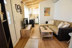 TV a/nebo společenská místnost v ubytování Dream Apartment Xylokastro
